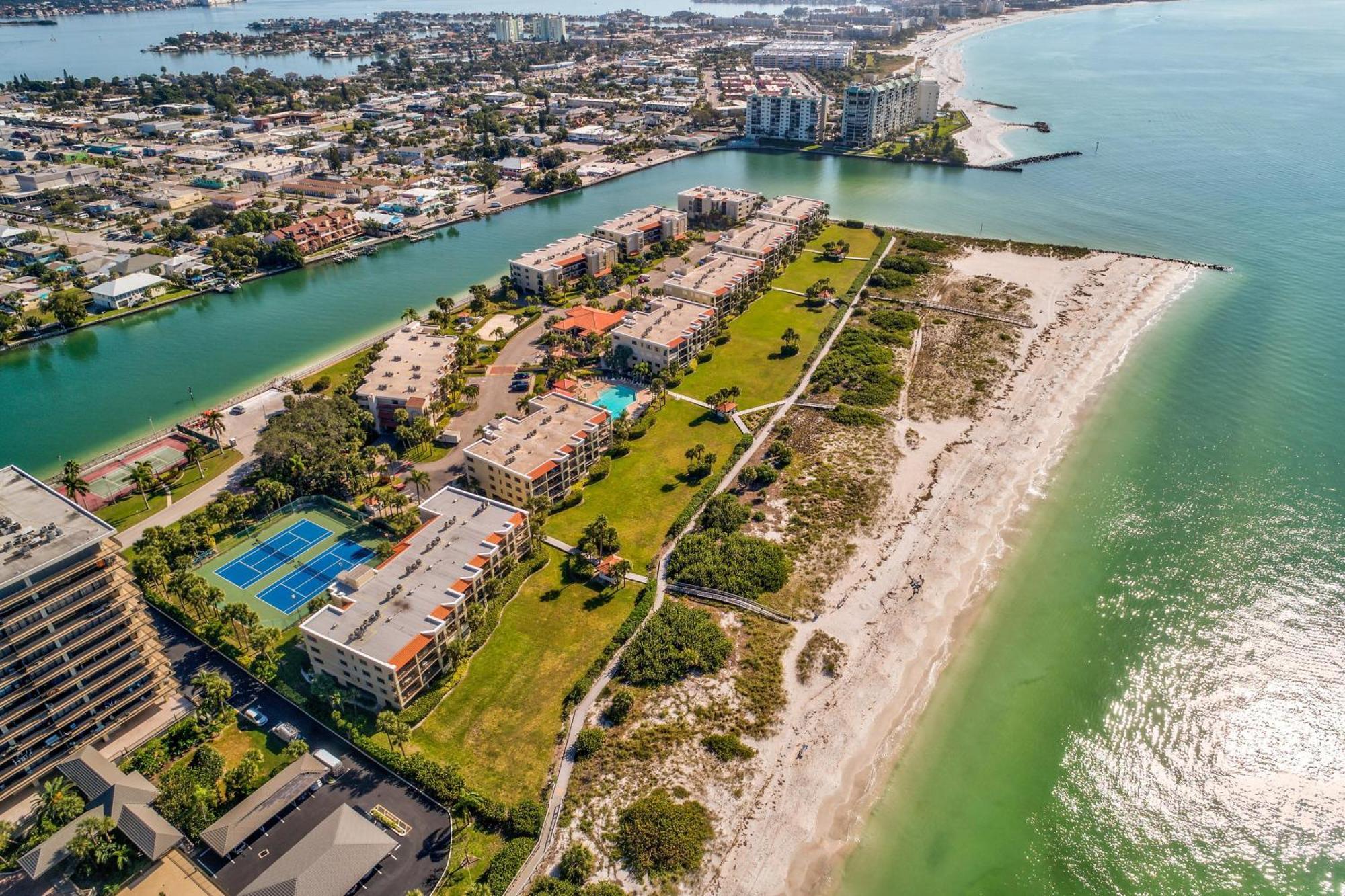 Villa Land'S End 11-406 Beach Front - Premier à St. Pete Beach Extérieur photo