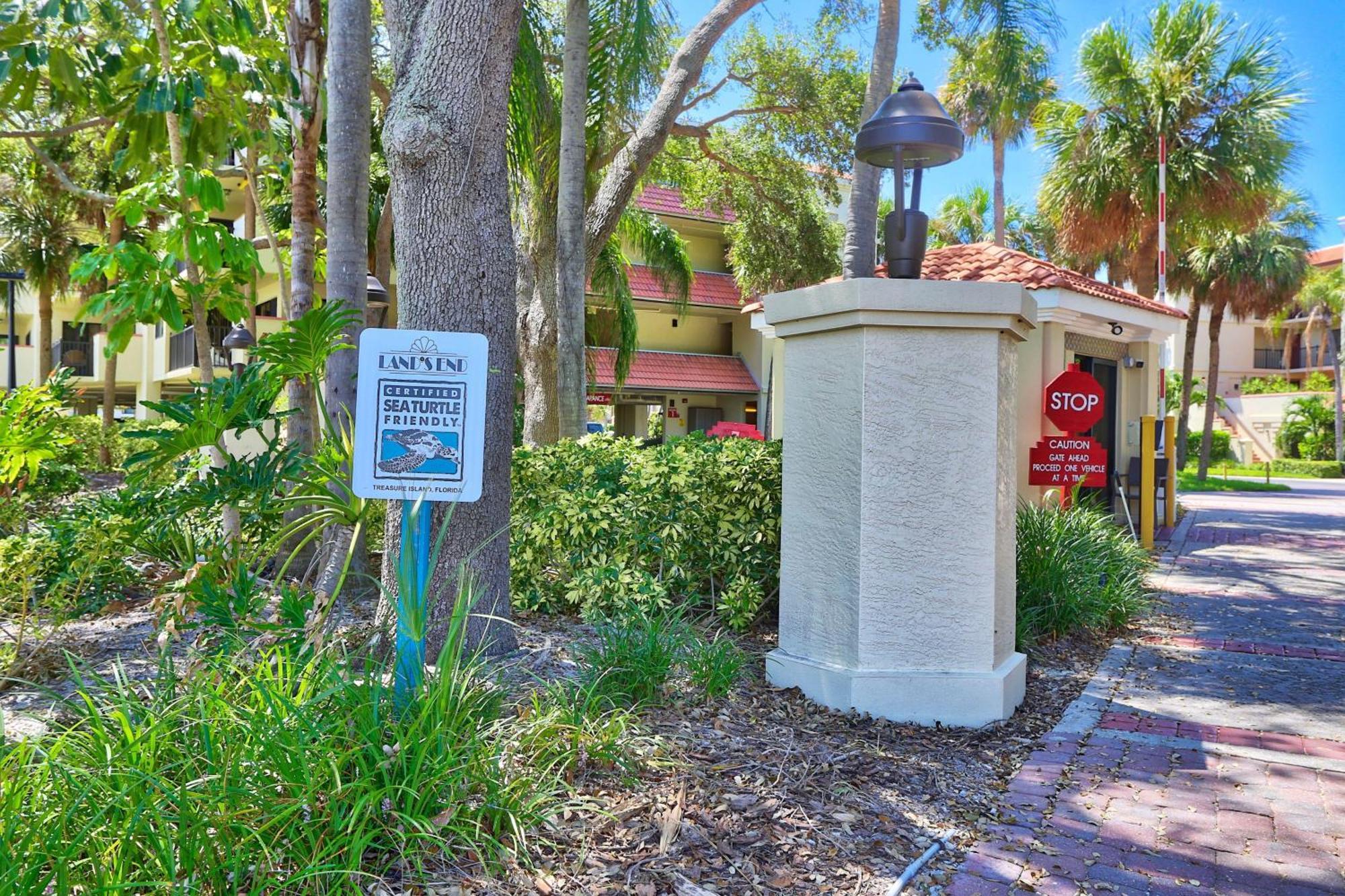 Villa Land'S End 11-406 Beach Front - Premier à St. Pete Beach Extérieur photo